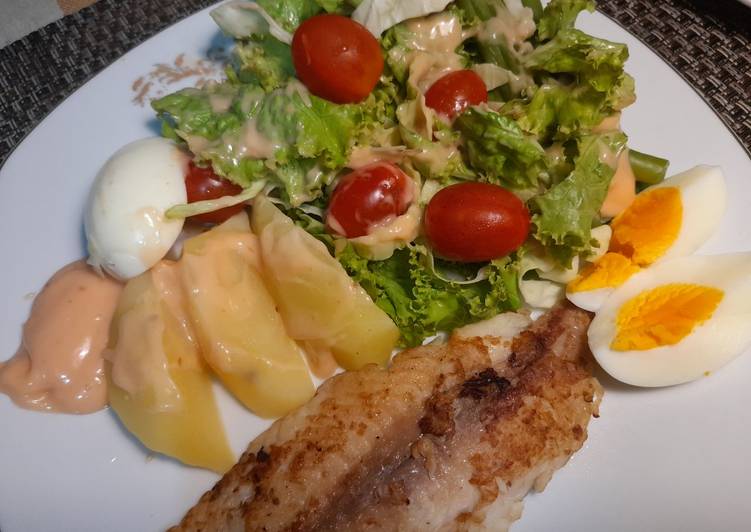 Rahasia Membuat Ikan Dori Bakar Teflon + Salad, Lezat Sekali