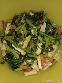 Foto resep 11.Oseng Kangkung+Tahu