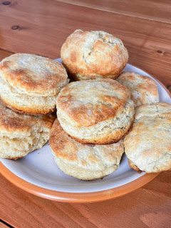 A picture of Biscuits.