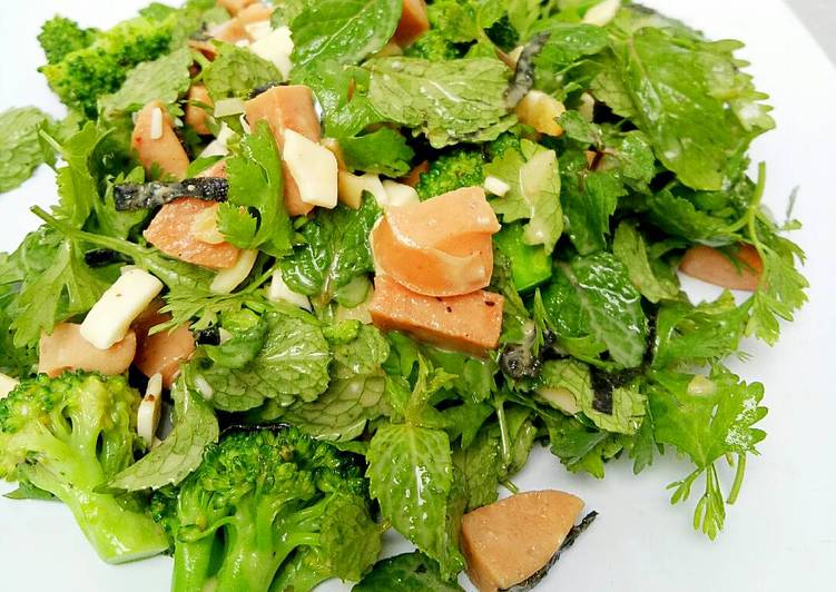 Langkah Mudah untuk  Leafy Greens Salad yang Sempurna