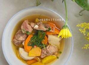 Hình của món Canh xương heo nấu bí đỏ, cà rốt, khoai môn.