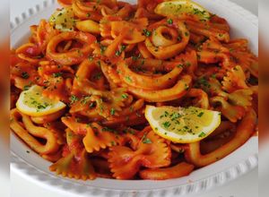 Une photo de Calamars à la tomate