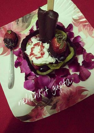 A picture of Edible chocolate bowl.