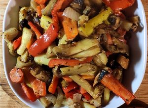 Foto principal de Verduras asadas en freidora de aire (amor fryer)