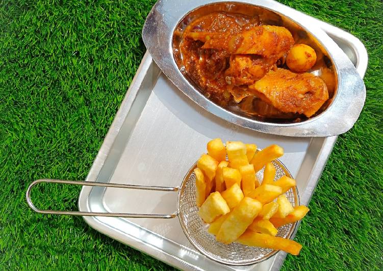 Yam fingers with spicy chicken sauce