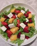 Ensalada de mango y queso crema