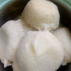 A picture of Tuwo shinkafa 2.