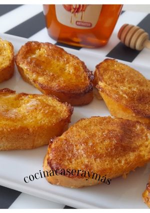 A picture of Baked Sugar-Free Torrijas.