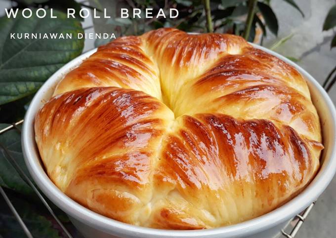 Wool Roll Bread