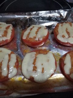 Una foto de Tomates rellenos de atún