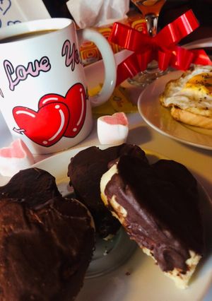 Una foto de Bizcochuelitos 6min corazón free gluten San Valentín