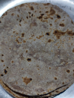 A picture of Mixed millet rotis.