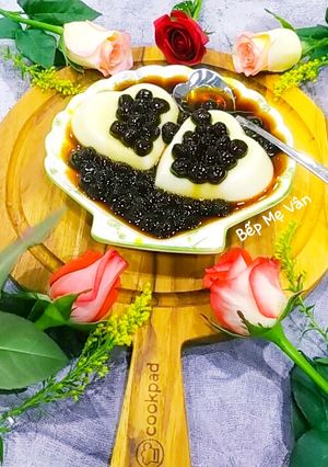 Hình của món Tàu hủ trân châu đường đen.