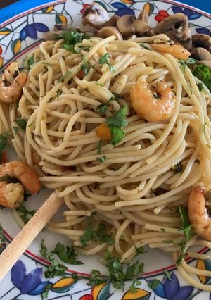 Una foto de Spaghetti scampi