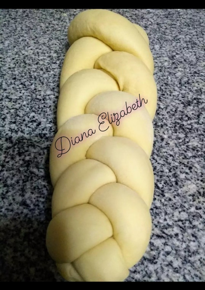 Una foto de Trenza dulce rellena.👩🏼‍🍳