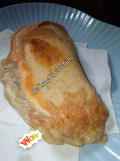A picture of Egg paratha.