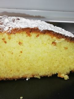 Una foto de Bizcocho de naranaja, almendra y azahar