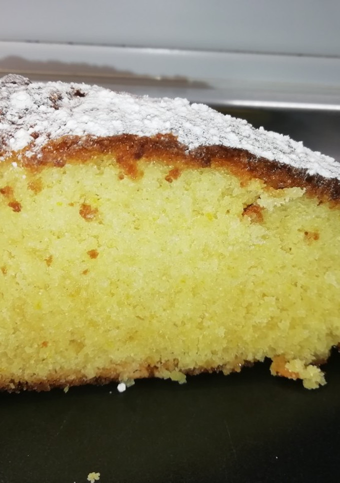 Una foto de Bizcocho de naranaja, almendra y azahar