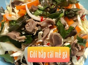 Hình của món Gỏi bắp cải mề gà.