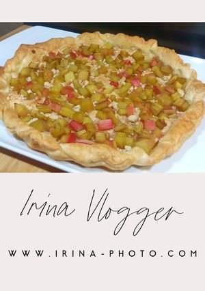 Une photo de 🥧 Tarte à la rhubarbe sans crème et sans œuf, très simple