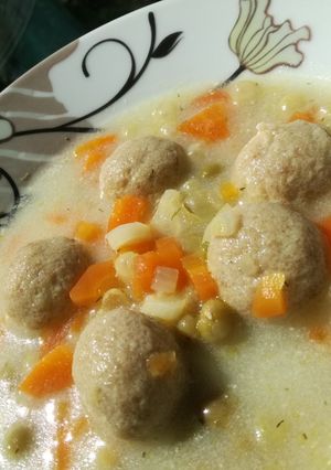 Zöldborsóleves juhtúrós gombóccal recept fotója