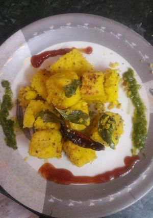 इंस्टेंट खमण ढोकला (Instant khaman dhokla recipe in hindi) रेसिपी मुख्य फोटो