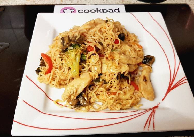 Recipe of Perfect My Chicken Stir fry with Noodles. 💜