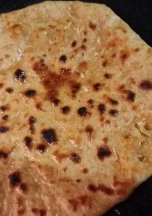 A picture of Potato Onion paratha.