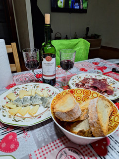 Una foto de Jamón y queso