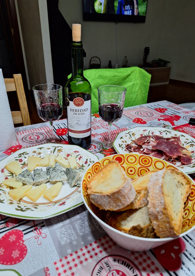 Una foto de Jamón y queso