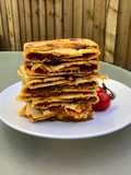Algerian Crepes / Pancakes (Mahjouba) #vegetarian #vegan #streetfood