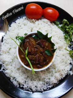 રાજમા ચાવલ(Rajma Chaval Recipe In Gujarati) રેસીપી મુખ્ય ફોટો
