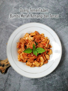Foto resep Oseng Tempe Menjes Tahu dan Jamur Bumbu Merah Kemangi dan Terasi