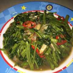 A picture of Tumis Kangkung saos tiram.