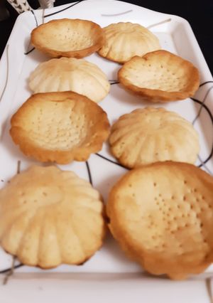 A picture of Mini Tart Shells.