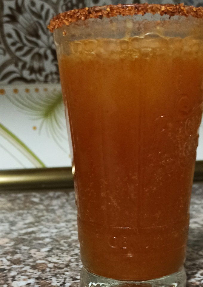 Una foto de Michelada