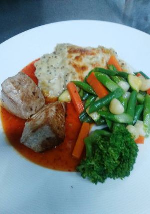 Una foto de Ensalada de quinua roja