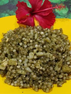 ગ્રીન સાબુદાણા ની ખીચડી (Green Sabudana Khichdi Recipe In Gujarati) રેસીપી મુખ્ય ફોટો
