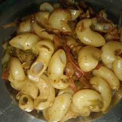 इंस्टेंट मैकरोनी (Instant macaroni recipe in Hindi) রেসিপির প্রধান ছবি