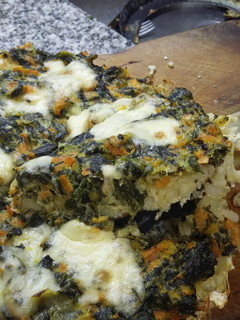 Una foto de Tarta de acelga con base de coliflor...exquisitez