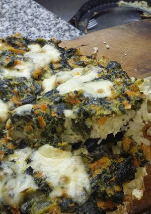 Una foto de Tarta de acelga con base de coliflor...exquisitez