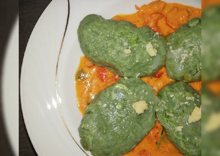 Gnudi a pranzo