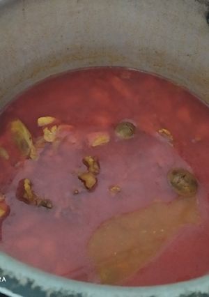 عکسی از دستور خورشت مرغ قرمز