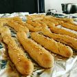 Piquitos de espelta y trigo integral con sésamo