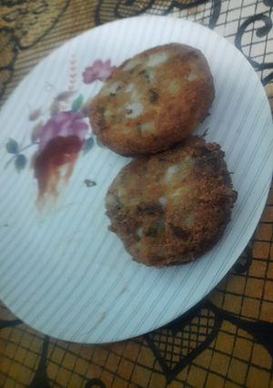 ब्रेड के गोल्डन कॉइन (Bread ke golden coin recipe in hindi) रेसिपी मुख्य फोटो