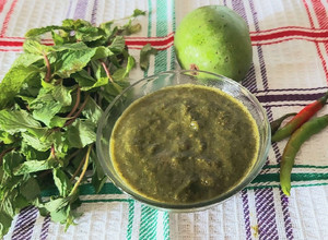 A picture of Aam Pudina ki Chutney.