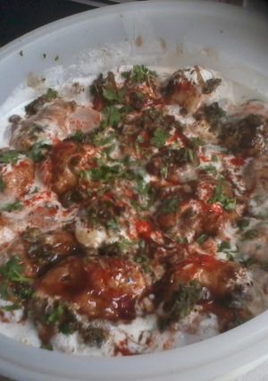 A picture of Dahi Vada.