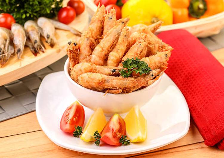 Bagaimana Menyiapkan Udang Goreng Kriuk, Menggugah Selera
