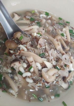 รูปของ ต้มเห็ดไข่มดแดง