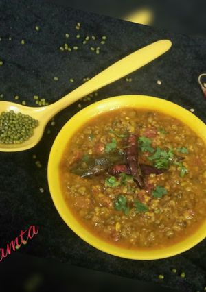 A picture of Whole green moong curry.
